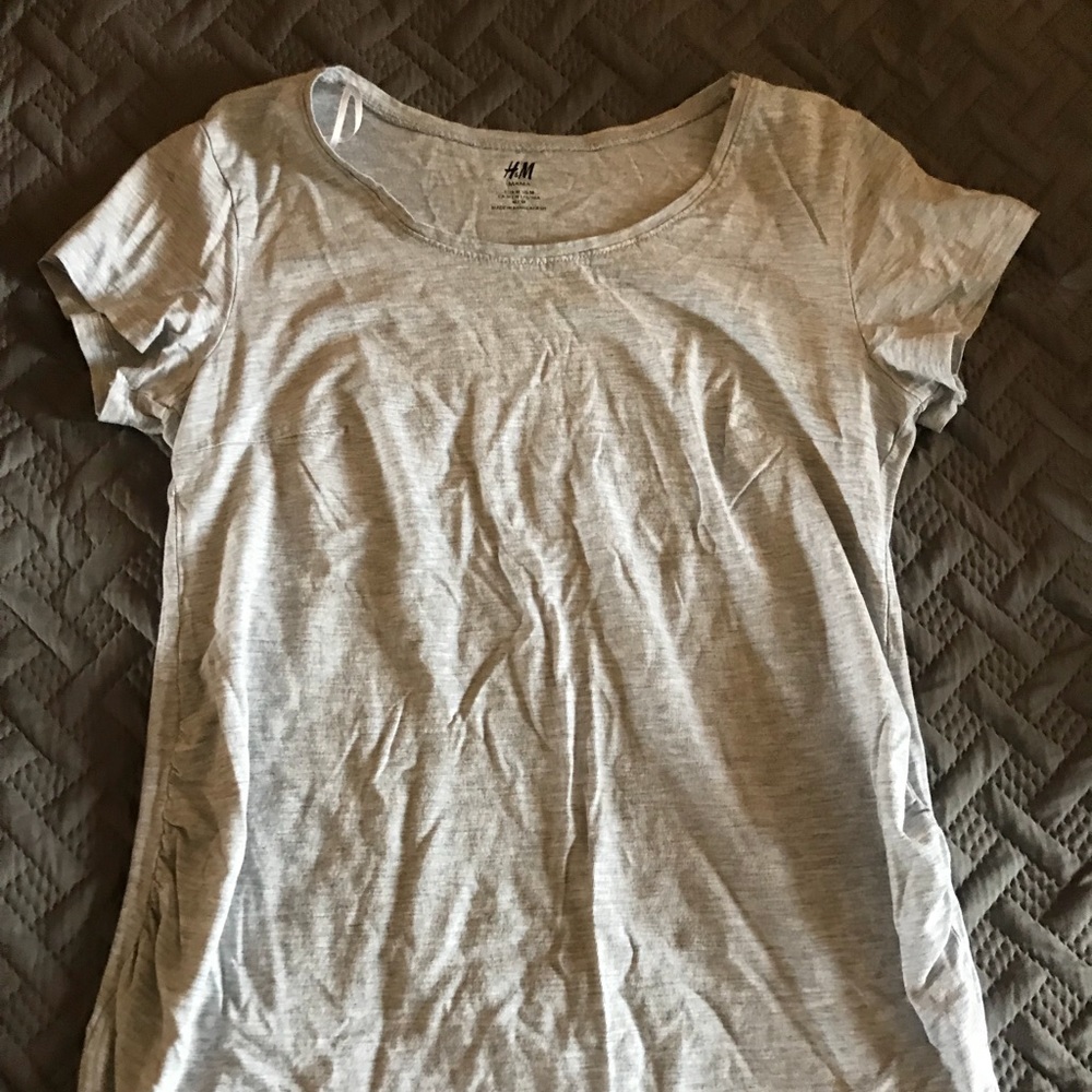 H&M Maternity T-shirt